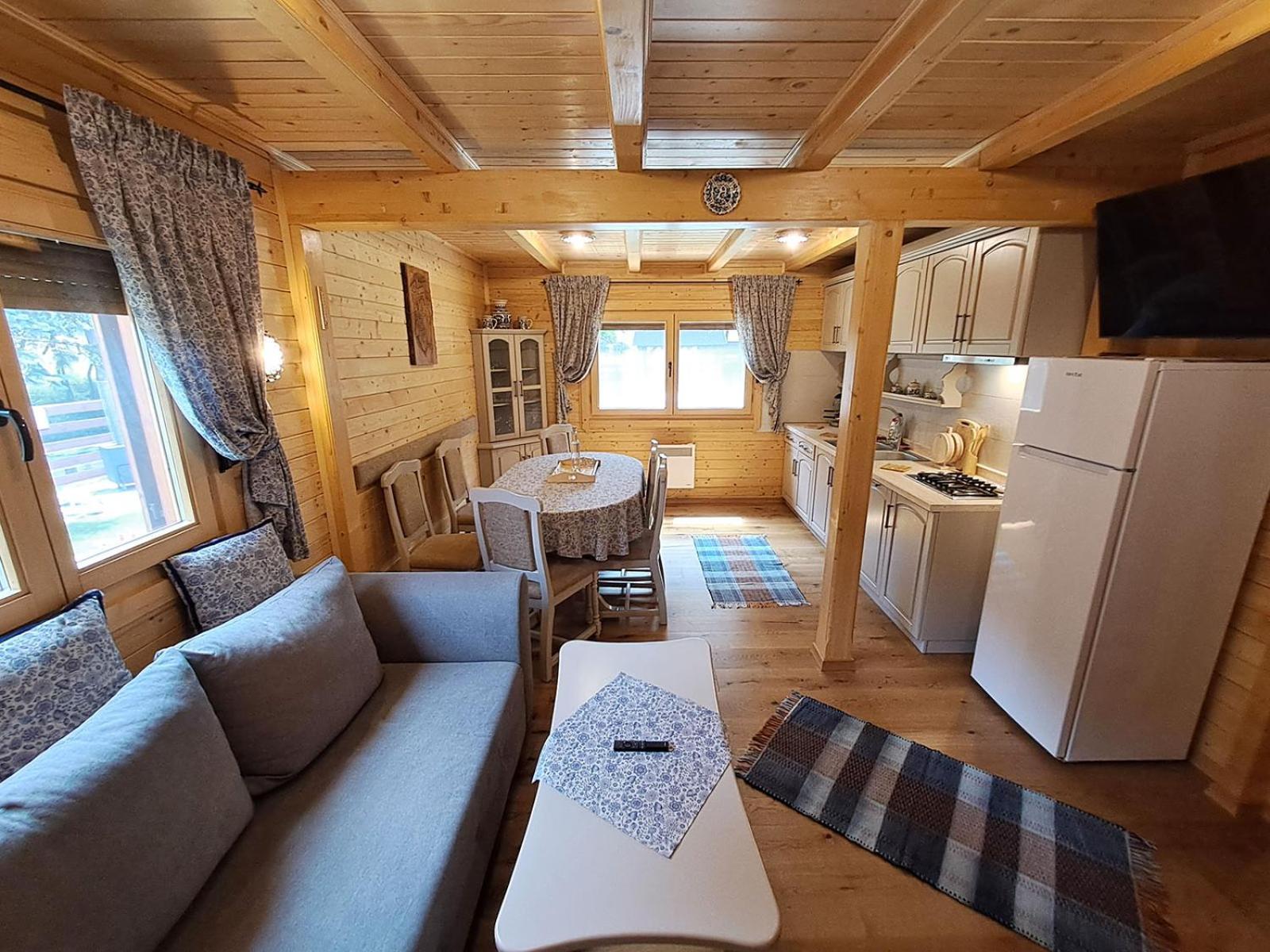 Villa Nagy Lak Sub Cetate Exterior foto